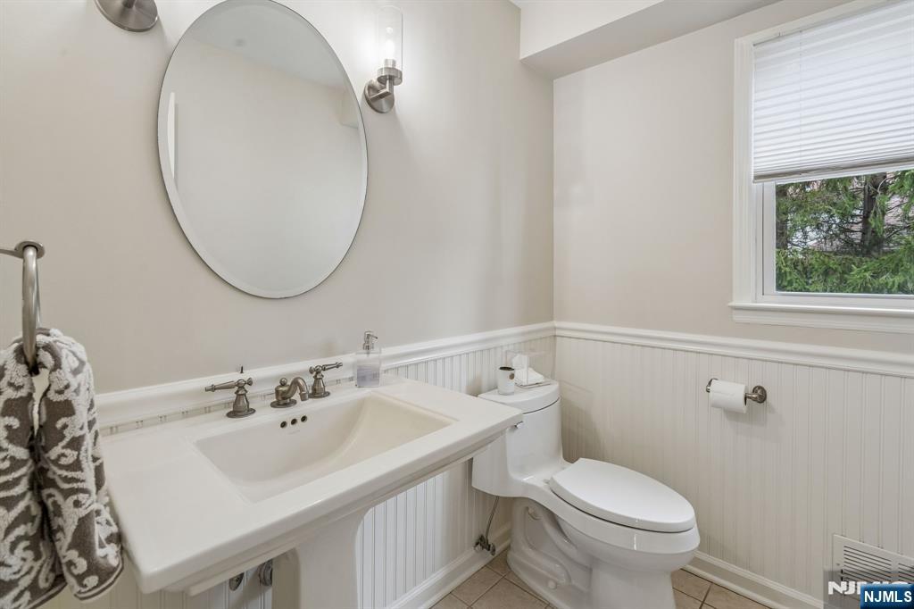 2 Barnstable Court — photo 23