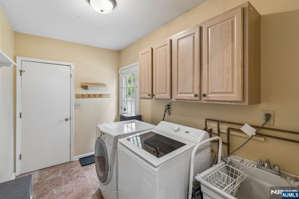 2 Barnstable Court — photo 36