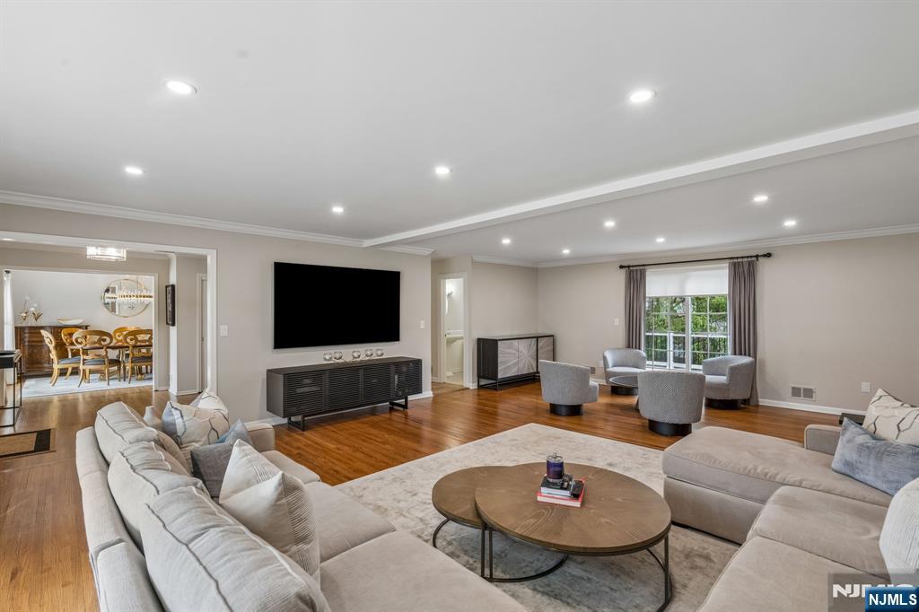 2 Barnstable Court — photo 8