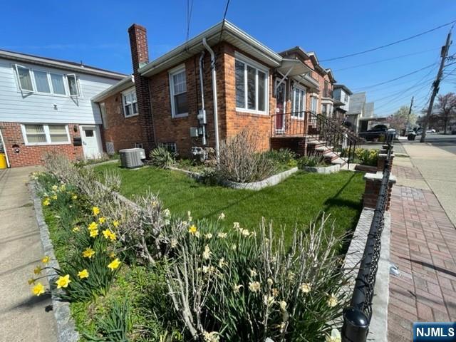 209 8th Street - Photo 2