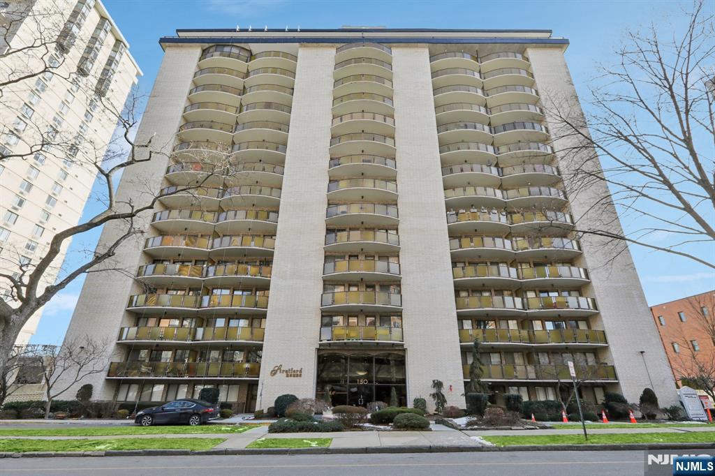 150 Overlook Avenue, #7F, Hackensack, NJ 07601 Listing Photo  0