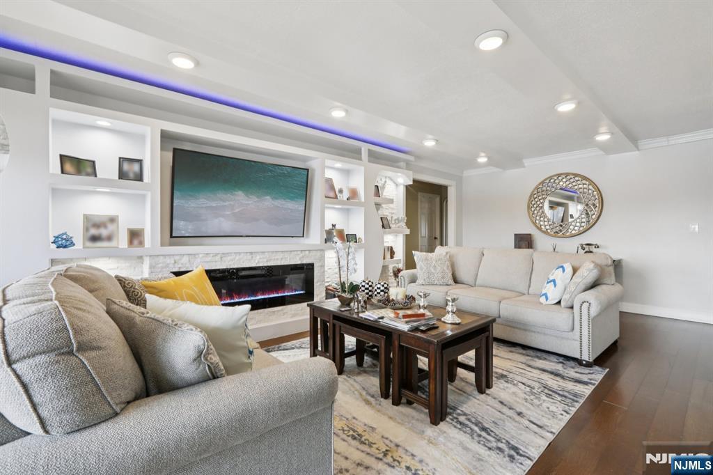 150 Overlook Avenue 7F - Photo 3
