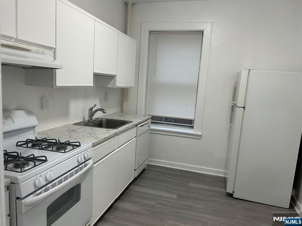 250 Broad 2D - Photo 2