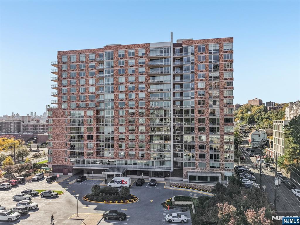 1215 Hudson Park 1215 - Photo 1