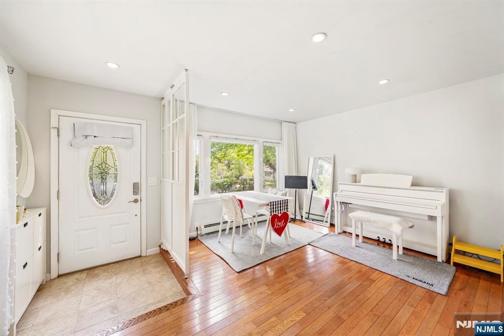 3 Burton Place - Photo 3