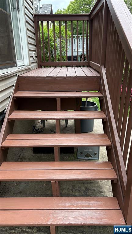 57 Oak St, Rochelle Park, NJ 07662