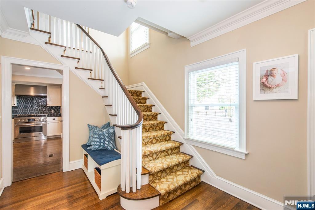 90 Gates Avenue — photo 8