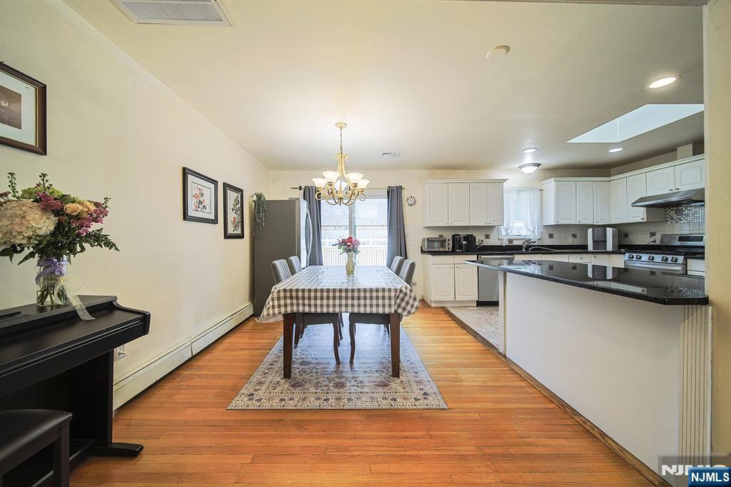 18 Carter Street — photo 9