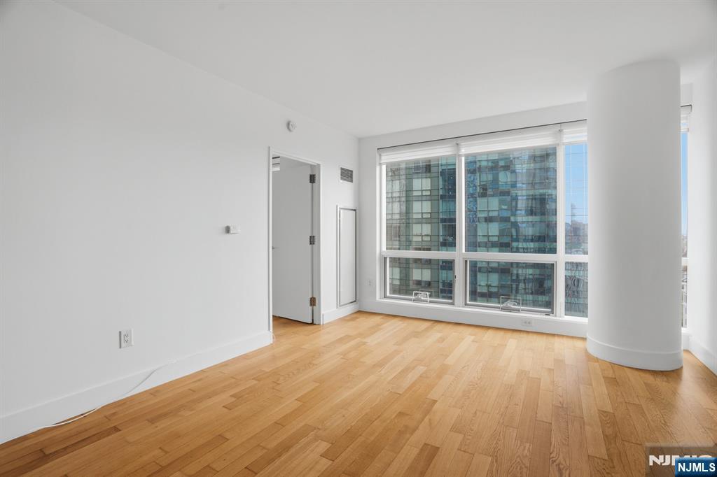 77 Hudson Street 2002