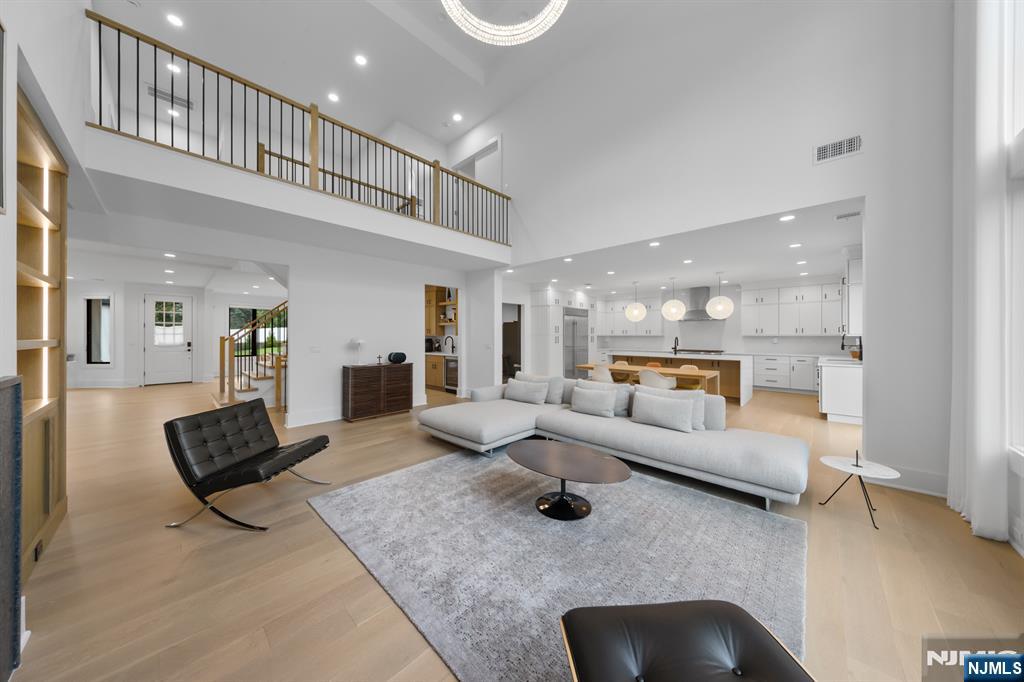 4 Wedgehill Lane, Montvale, NJ 07645 Listing Photo  2