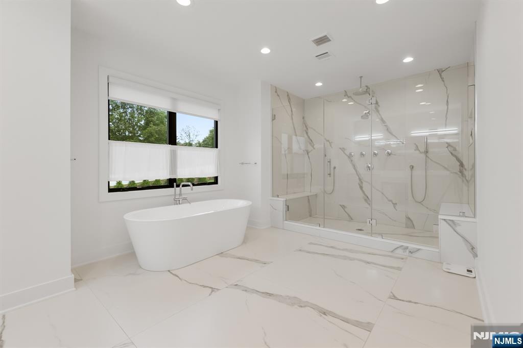 4 Wedgehill Lane, Montvale, NJ 07645 Listing Photo  21