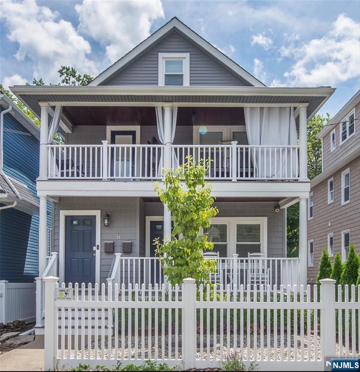 11 Central Avenue