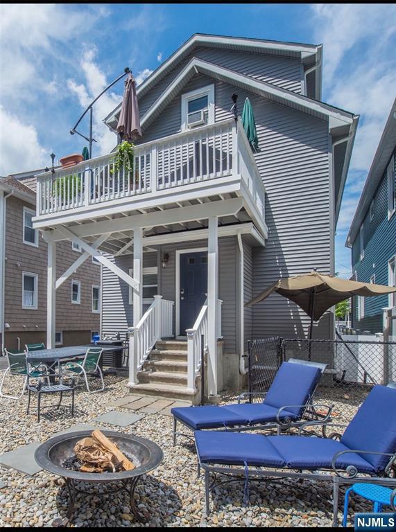 11 Central Avenue