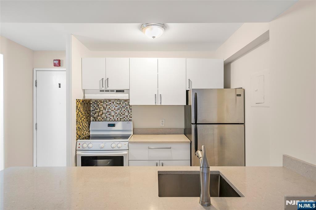 333 Grand, #2S, Palisades Park, NJ 07650 Listing Photo  3