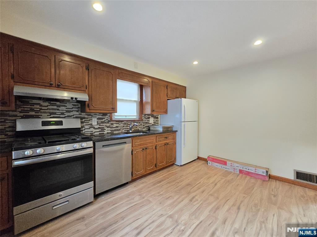 701 4th Street - Photo 5