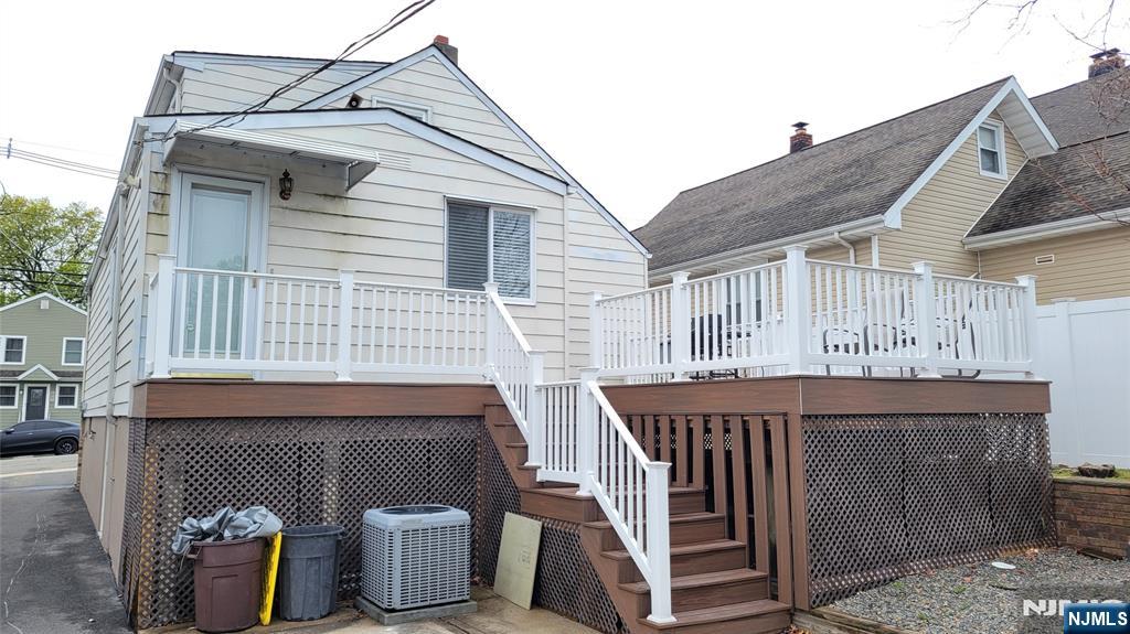 749 Ten Eyck Ave, Lyndhurst, NJ 07071