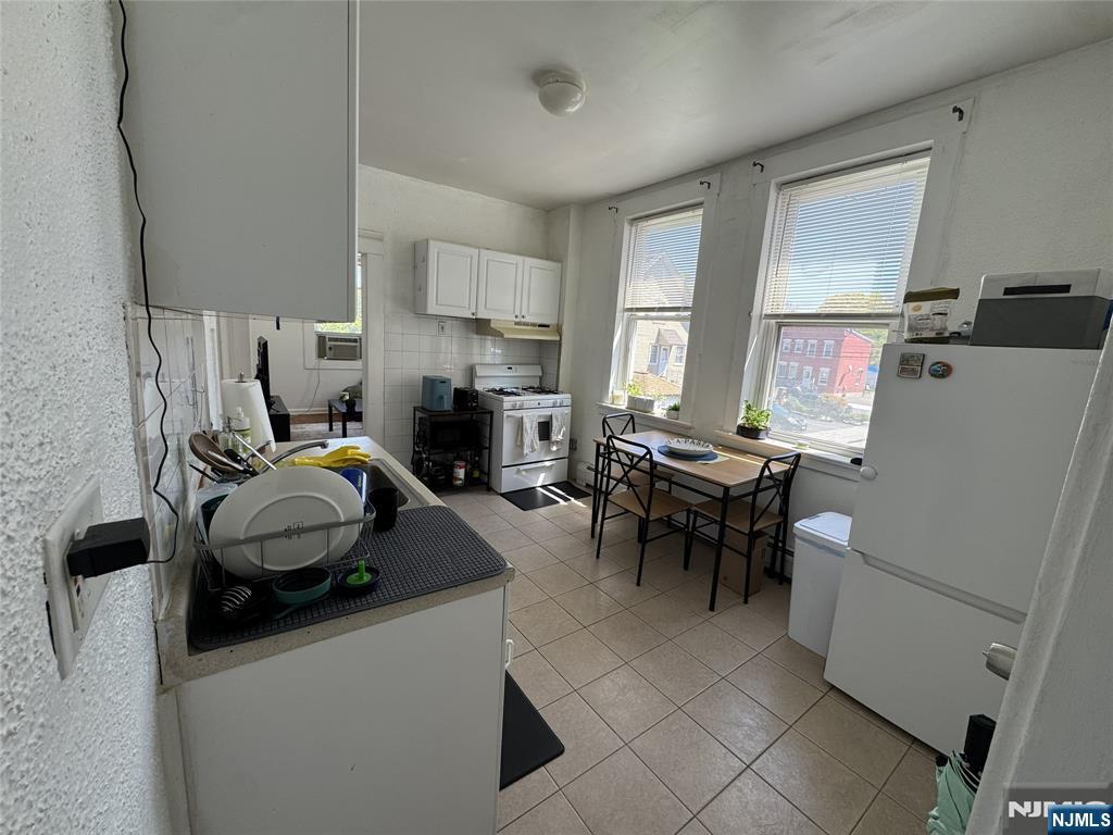 344 Union Avenue 3 - Photo 4