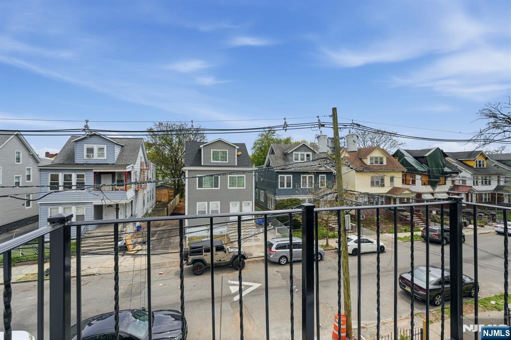 271-273 Schley Street — photo 13