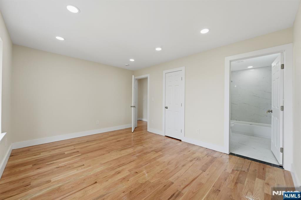 271-273 Schley Street — photo 34