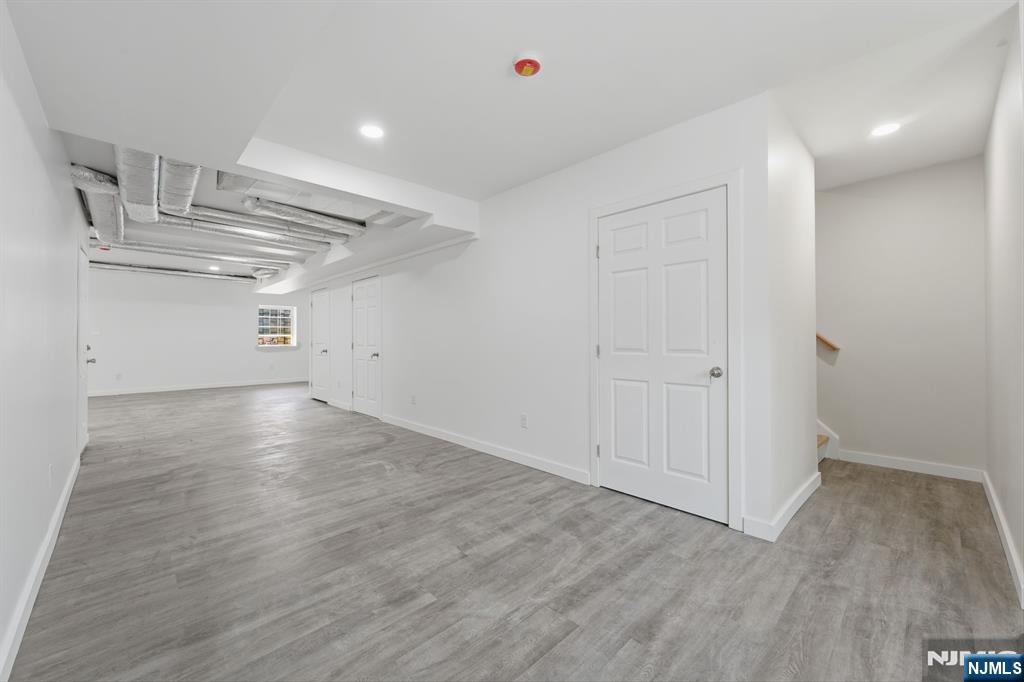 271-273 Schley Street — photo 43