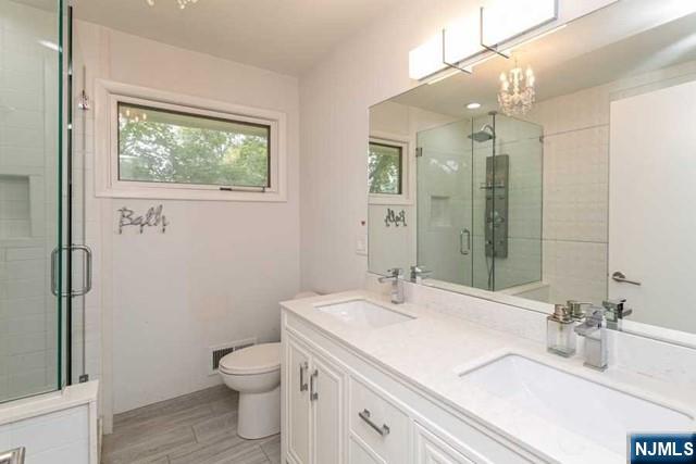 2 Monument, Cresskill, NJ 07626 Listing Photo  11