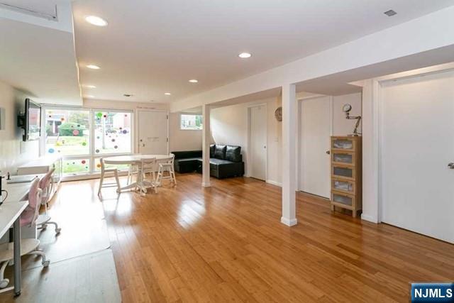 2 Monument, Cresskill, NJ 07626 Listing Photo  15