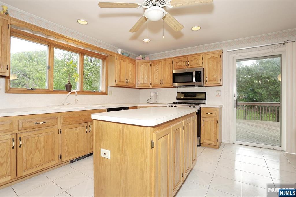 51 Palisade Avenue, Emerson, NJ 07630 Listing Photo  11
