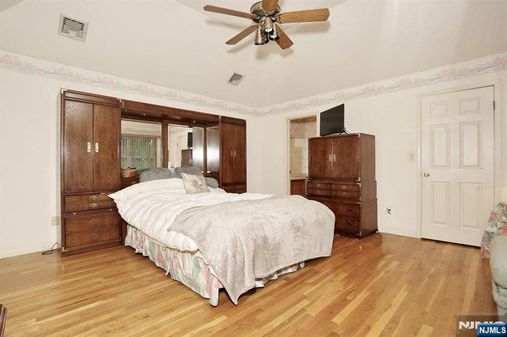 51 Palisade Avenue, Emerson, NJ 07630 Listing Photo  17