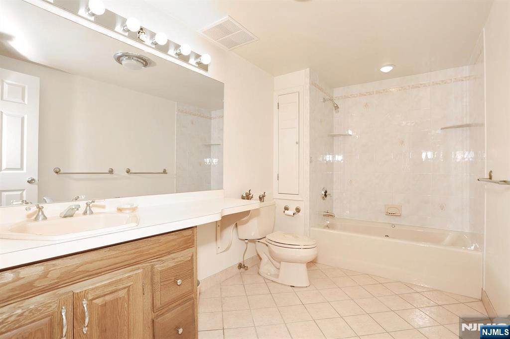 51 Palisade Avenue, Emerson, NJ 07630 Listing Photo  32