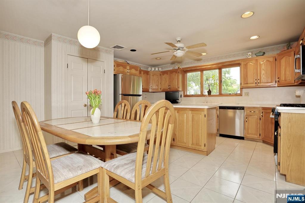 51 Palisade Avenue, Emerson, NJ 07630 Listing Photo  9
