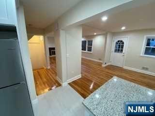 211 Hillside - Photo 4
