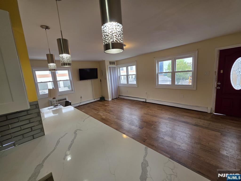 583 Main 9 - Photo 2
