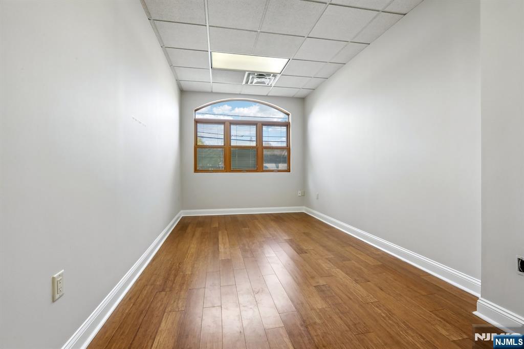 92 Union Avenue — photo 33