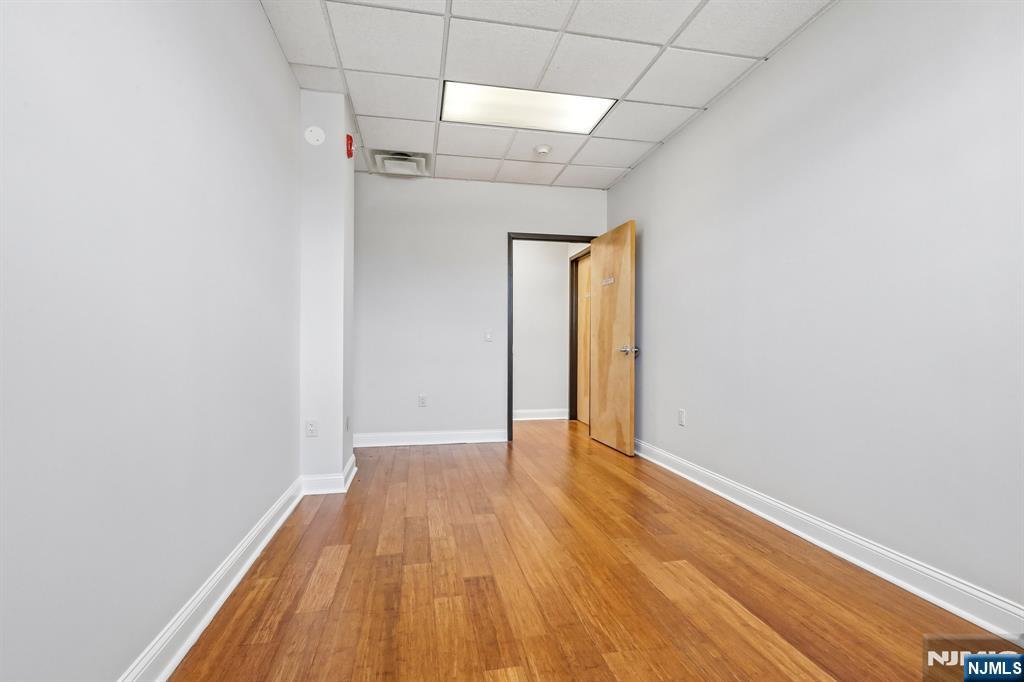 92 Union Avenue — photo 34