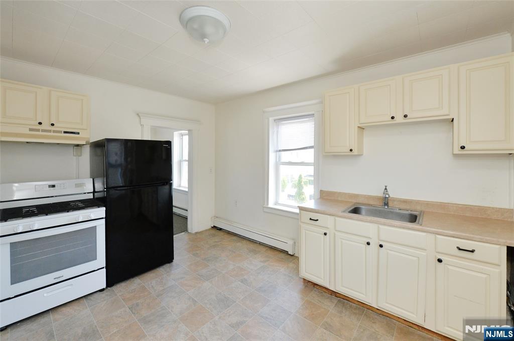 39 Lodi Street 2 - Photo 2