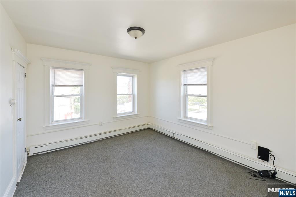 39 Lodi Street 2 - Photo 5