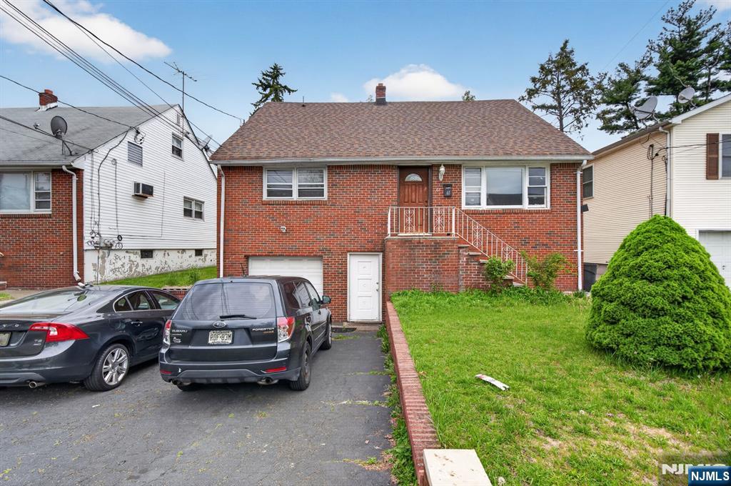 65 Crosby Avenue - Photo 1