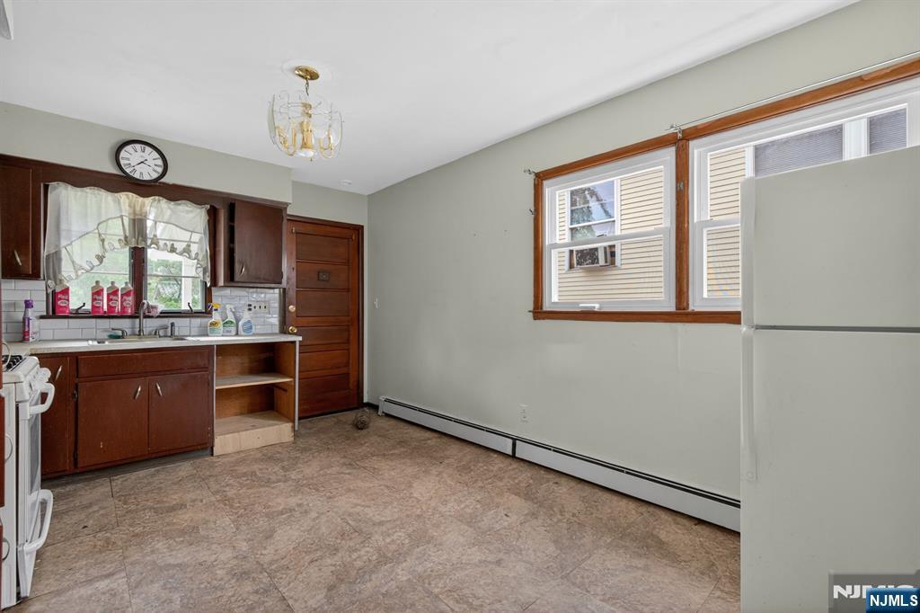 65 Crosby Avenue - Photo 4
