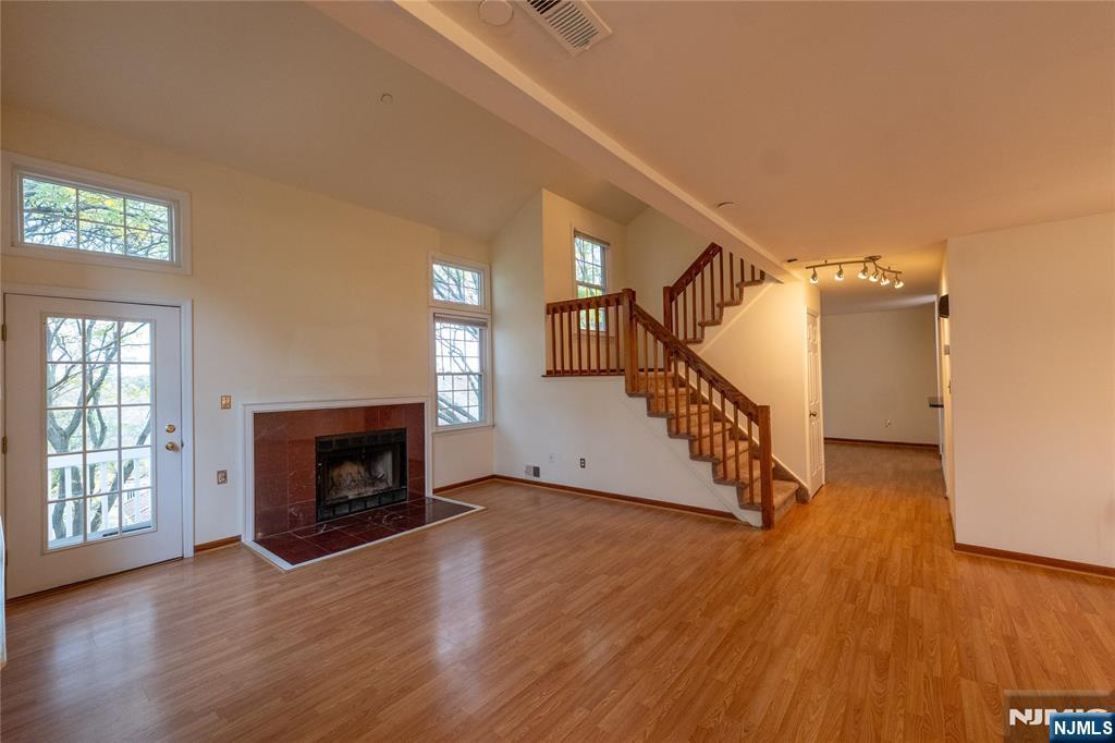 Photo 4 of Townhouse for sale at 56 Fox Run Dr #56, Englewood, NJ 07631 | MLS# 26015560 | Listing updated on 2026-09-18