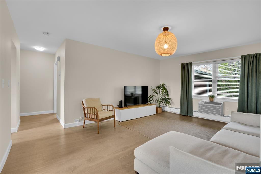 1152 Valley Road 2B - Photo 4