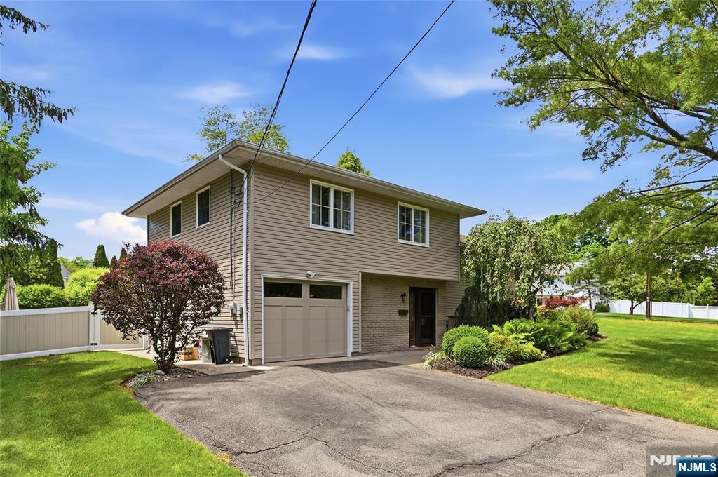 4 Ackerman Street - Photo 3