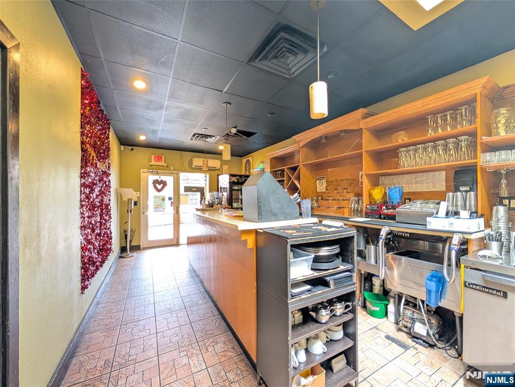 102 Kearny Avenue - Photo 4