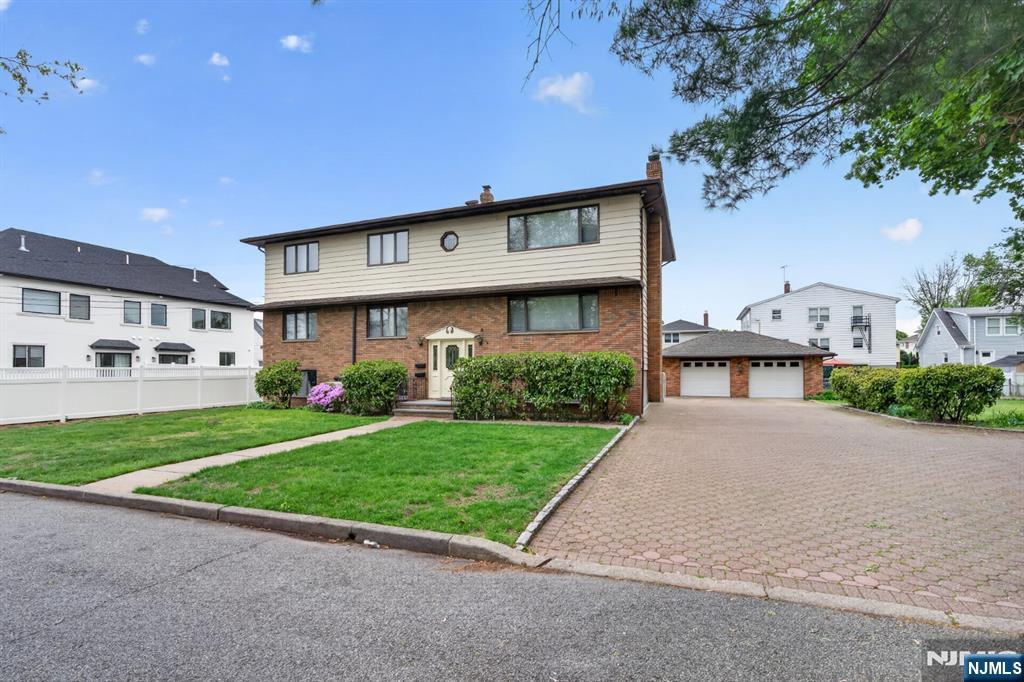 97 Sipp Avenue 2 - Photo 1
