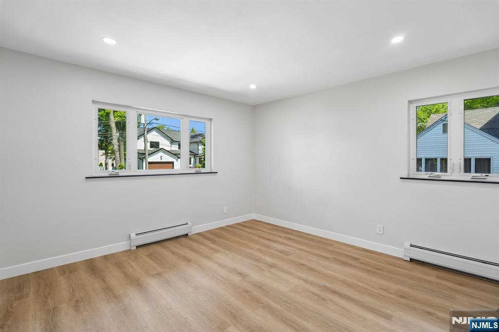 11 Raymond Street, Englewood Cliffs, NJ 07632 Listing Photo  20