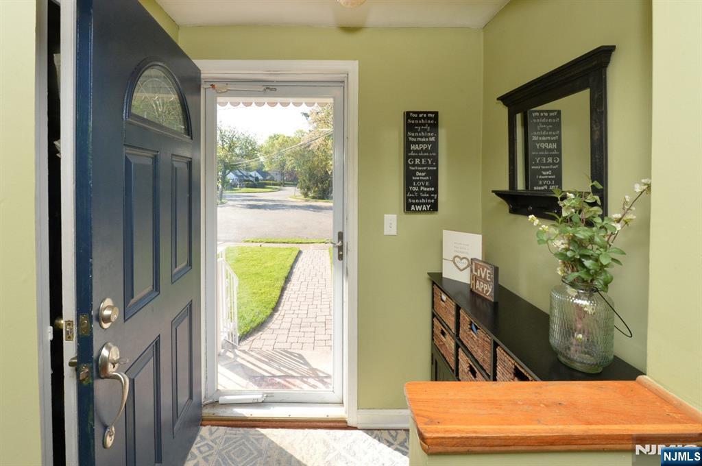65 Clover Court - Photo 2