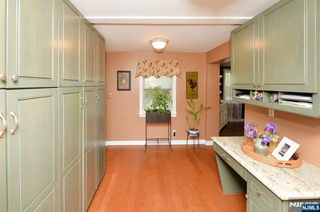 65 Clover Court, New Milford, NJ 07646 Listing Photo  9
