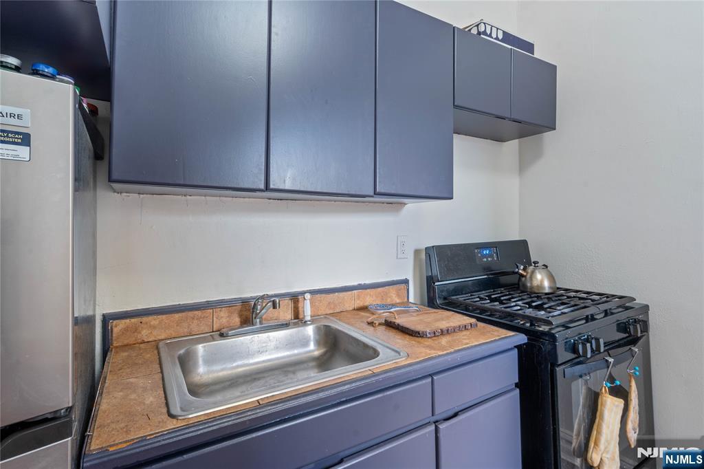 270 Harrison Avenue A-209 - Photo 4