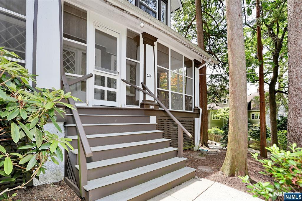 388 Allaire Avenue - Photo 2