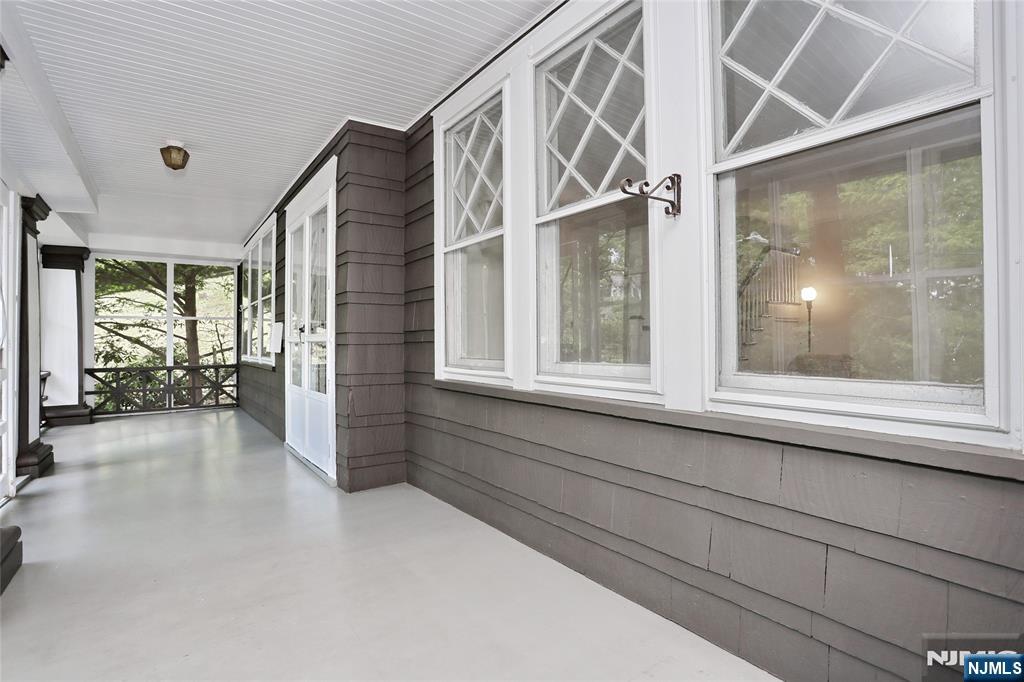 388 Allaire Avenue - Photo 4