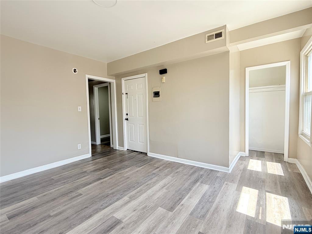 79 Godwin Avenue - Photo 4